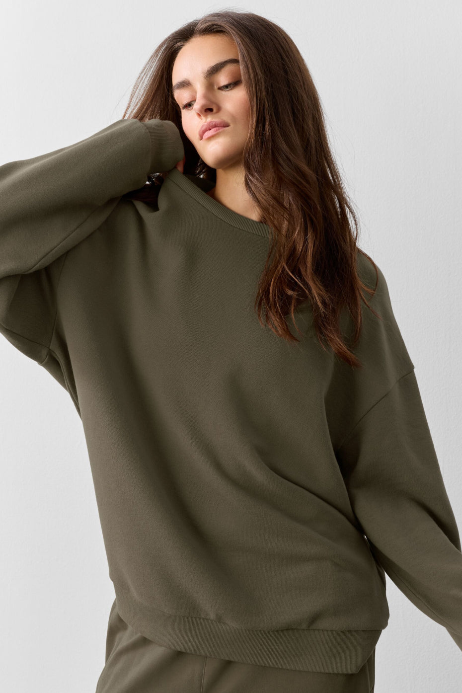 Alo Yoga Chill Crew Neck Pullover - Olive Tree - imagen 1