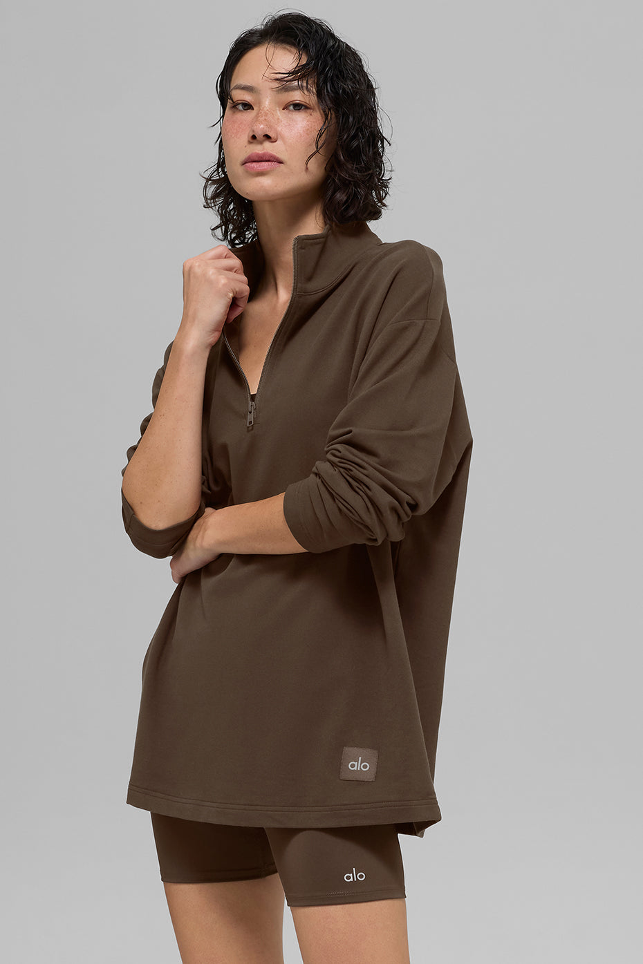 Alo Yoga Double Take Long Sleeve 1/4 Zip - Espresso - imagen 5