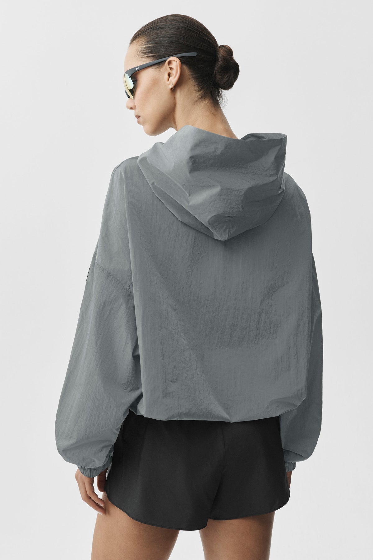 Alo Yoga Axis Hooded Pullover - Monument - imagen 2