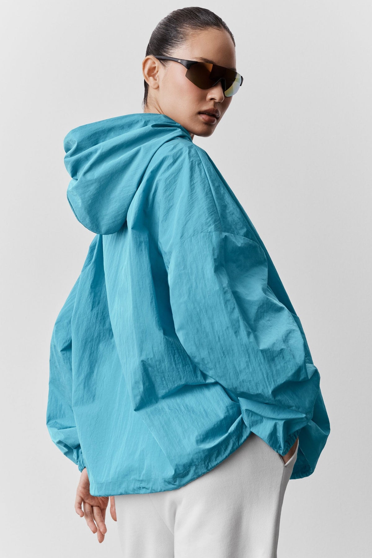 Alo Yoga Axis Hooded Pullover - Blue Breeze - imagen 2