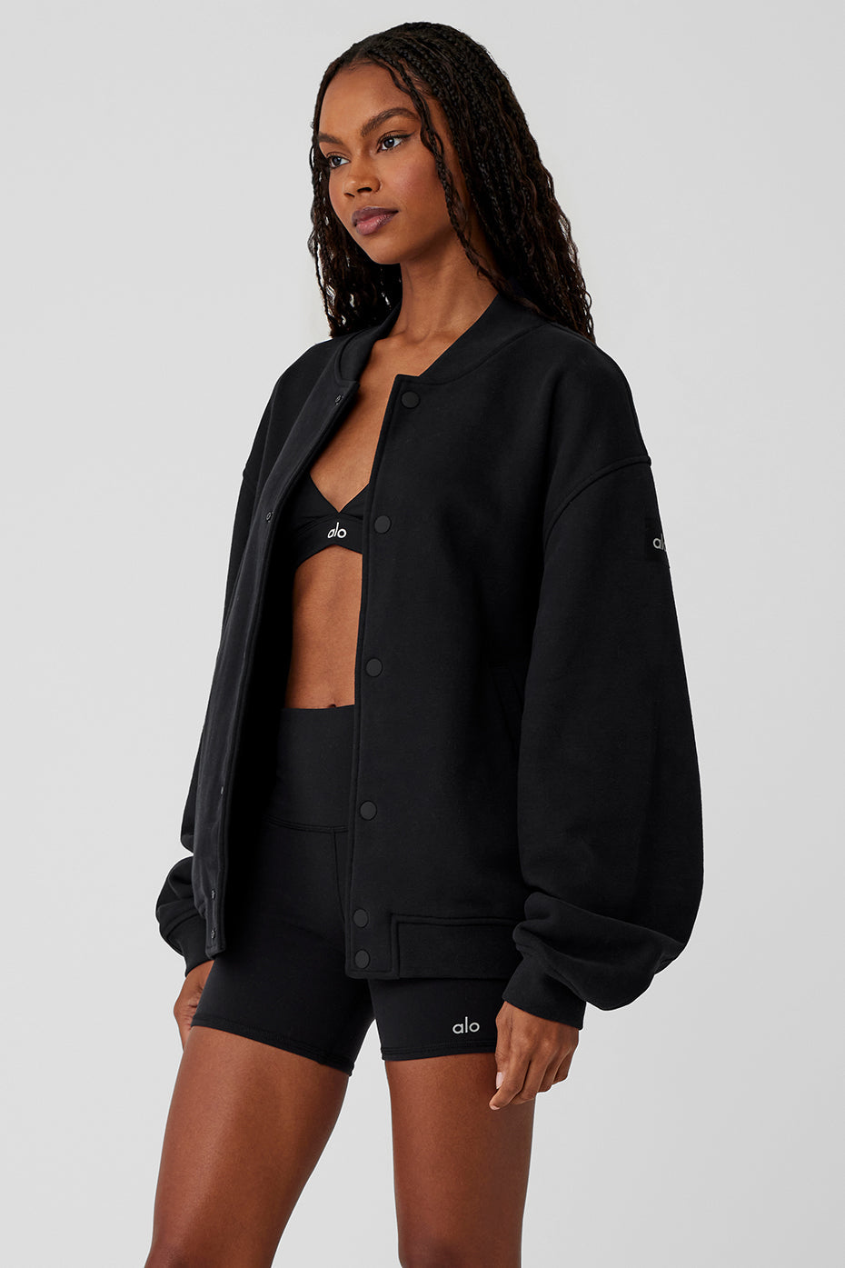Alo Yoga Renown Varsity Jacket - Black - imagen 3