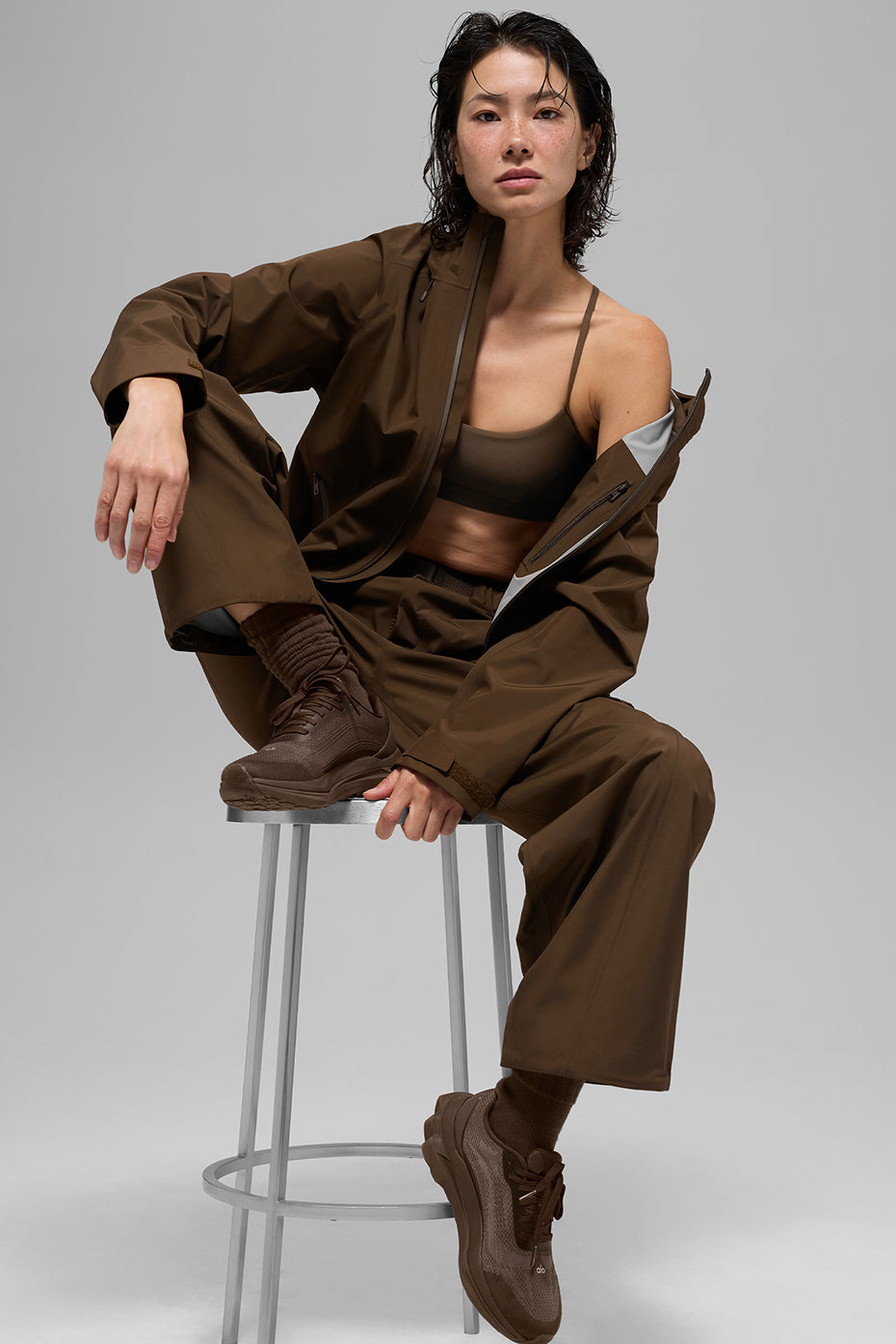 Alo Yoga Alpha Shell Jacket - Espresso - imagen 4