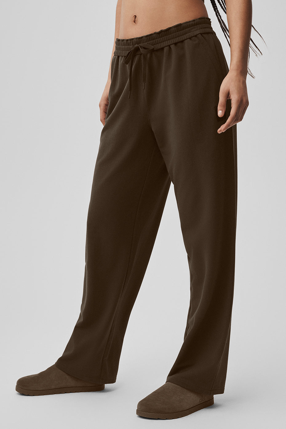 Alo Yoga Double Take Straight Leg Pant - Espresso - imagen 4