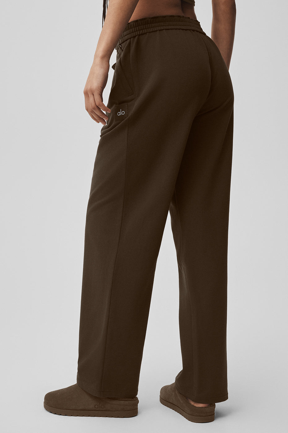 Alo Yoga Double Take Straight Leg Pant - Espresso - imagen 3