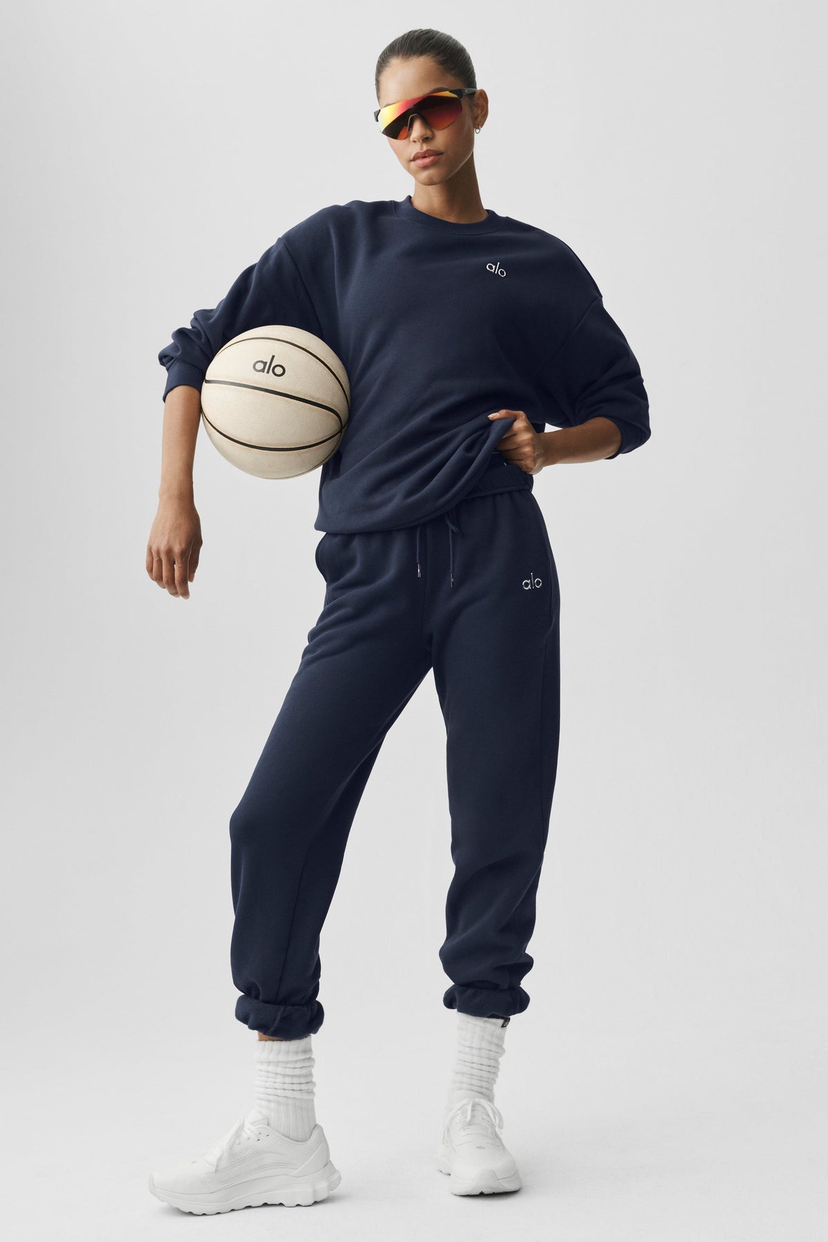 Alo Yoga Accolade Crew Neck Pullover - Navy - imagen 5