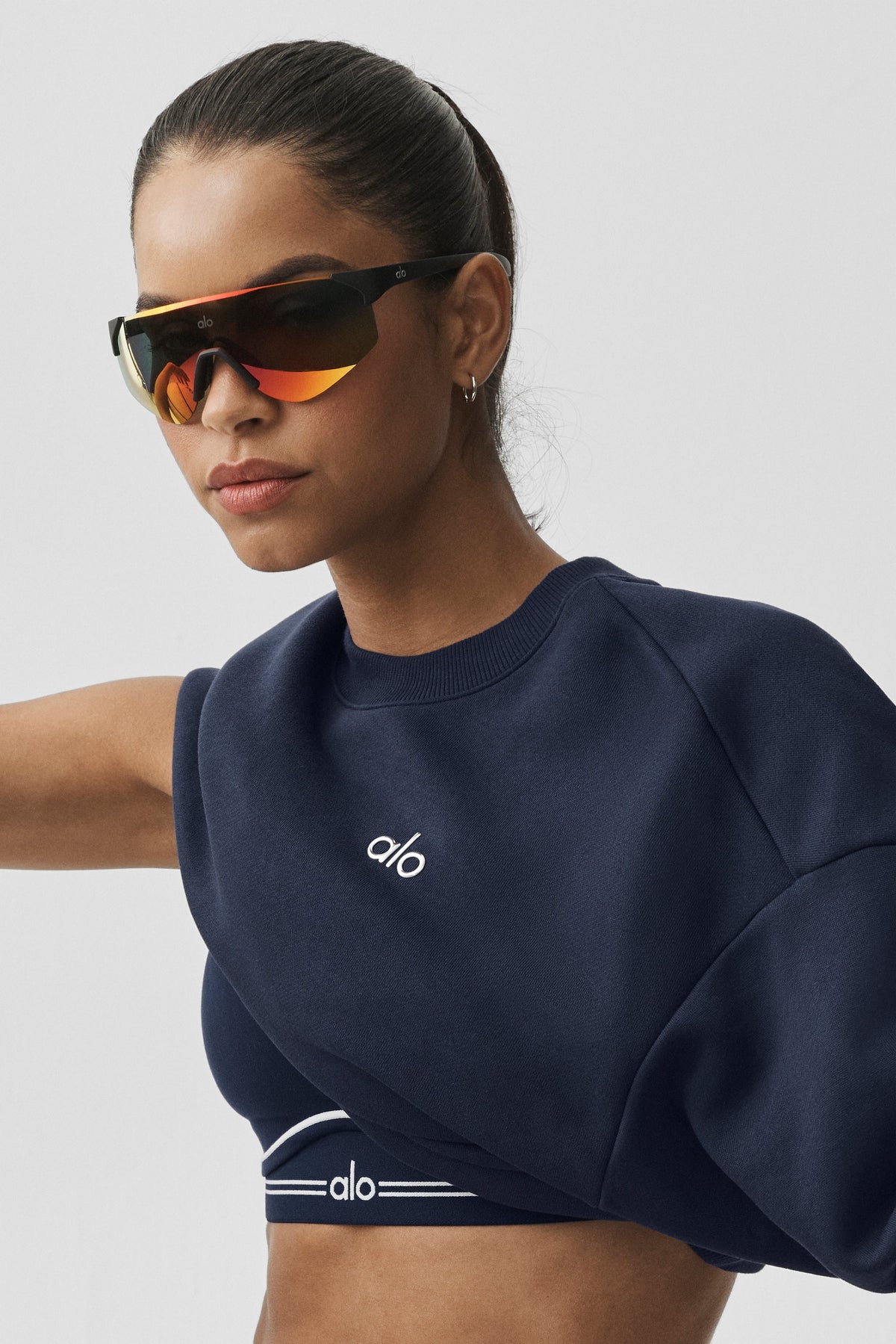 Alo Yoga Accolade Crew Neck Pullover - Navy - imagen 4