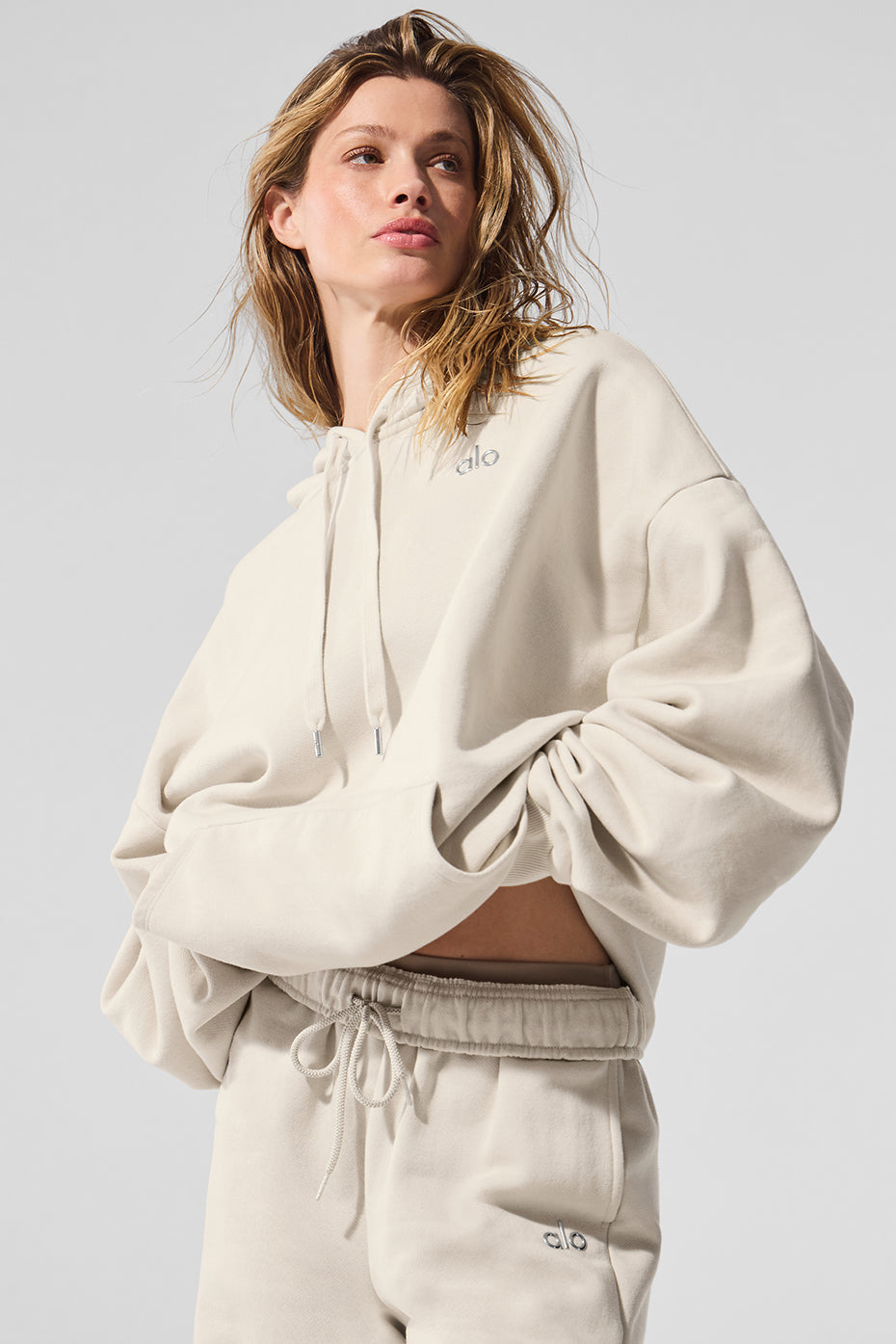 Alo Yoga Accolade Hoodie - Bone - imagen 3
