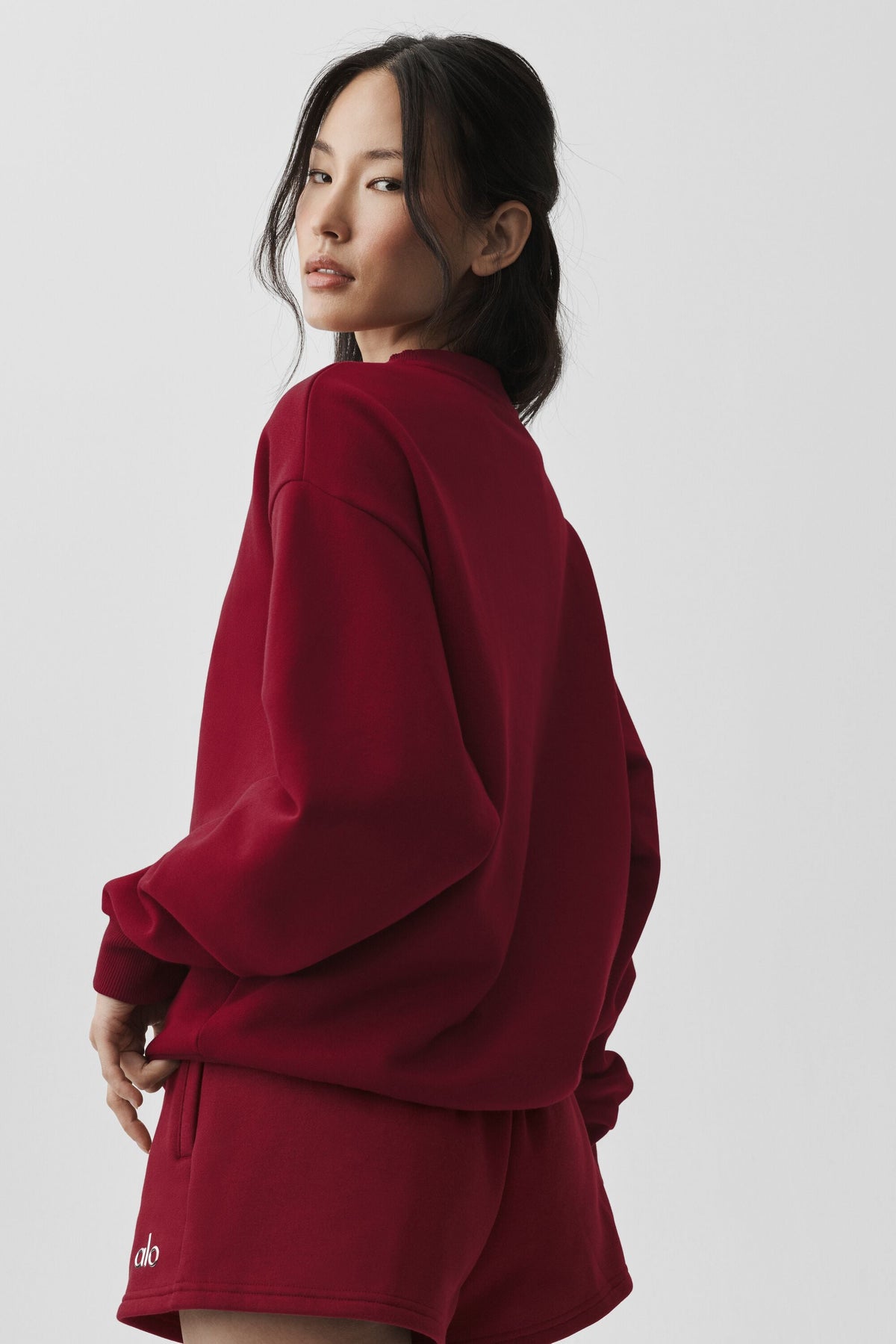 Alo Yoga Accolade Crew Neck Pullover - Summer Romance Red - imagen 2