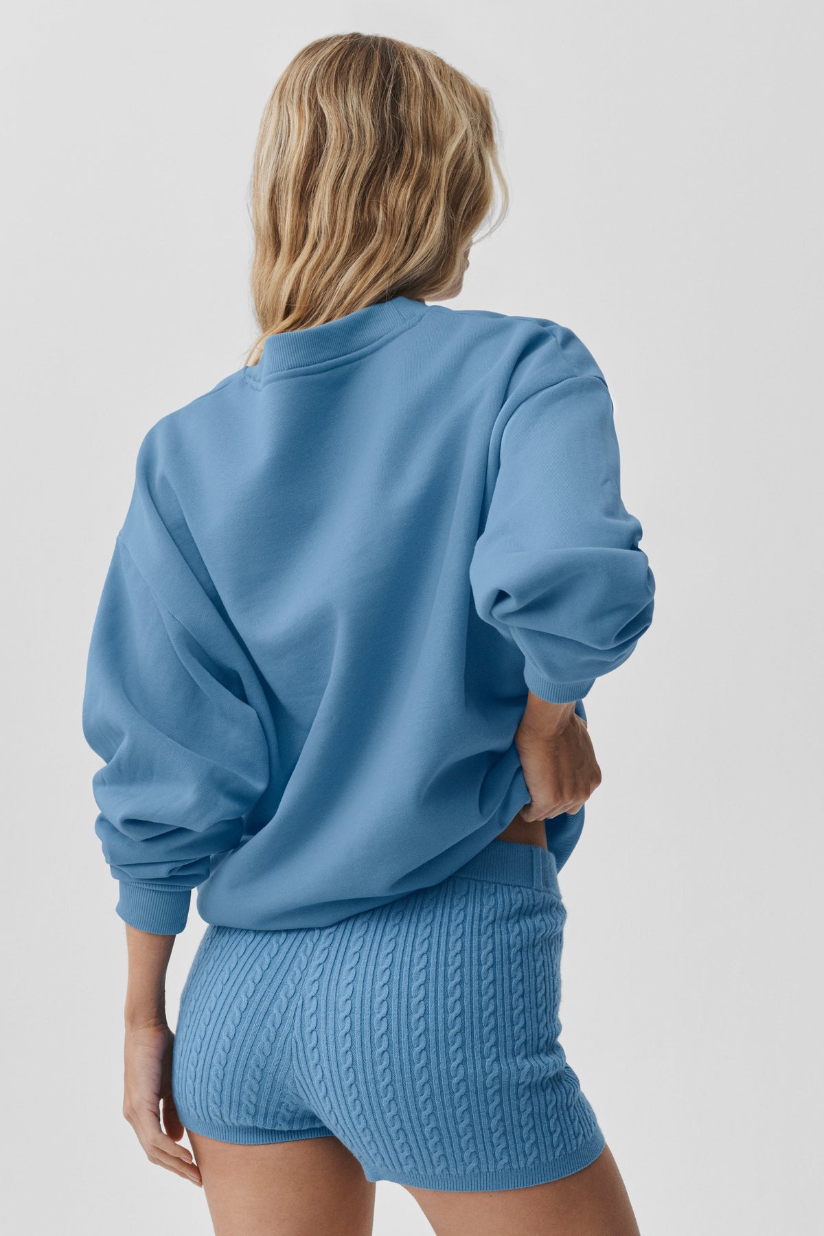 Alo Yoga Accolade Crew Neck Pullover - California Blue - imagen 2