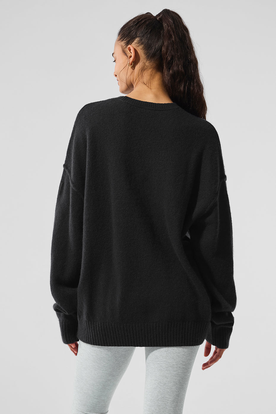 Alo Yoga Unisex Wool Cashmere New Class Crewneck Sweater - Black - imagen 3