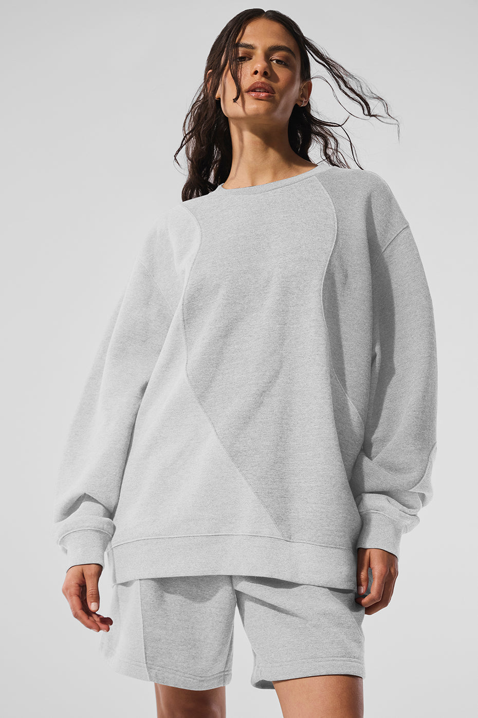 Alo Yoga Make Waves Crew Neck Pullover - Athletic Heather Grey Tonal - imagen 1