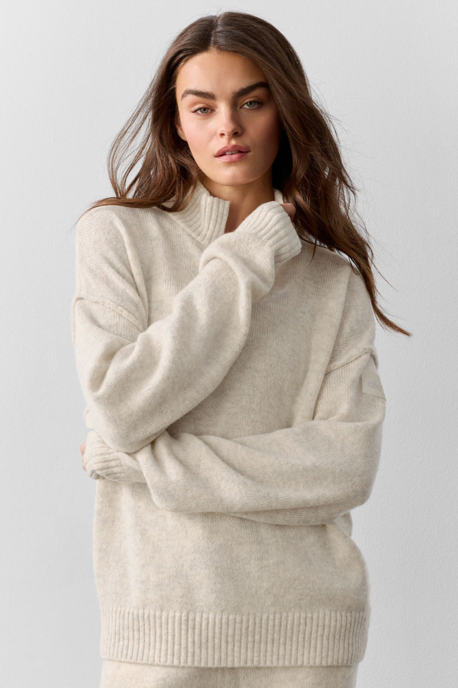 Alo Yoga Wool Cashmere New Class 1/4 Zip Pullover - Oatmeal Heather - imagen 3