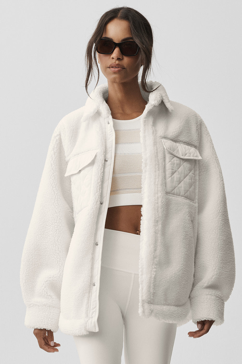 Alo Yoga Sherpa Edge Shacket - Ivory - imagen 1