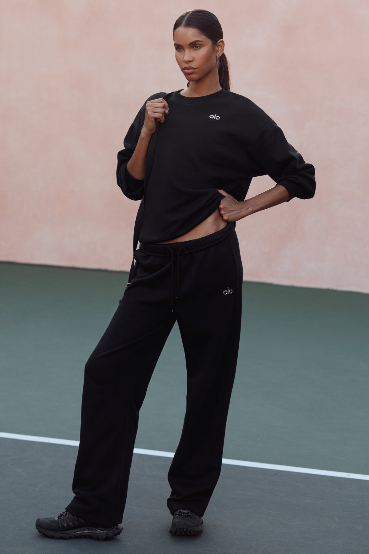 Alo Yoga Accolade Straight Leg Sweatpant - Black - imagen 1