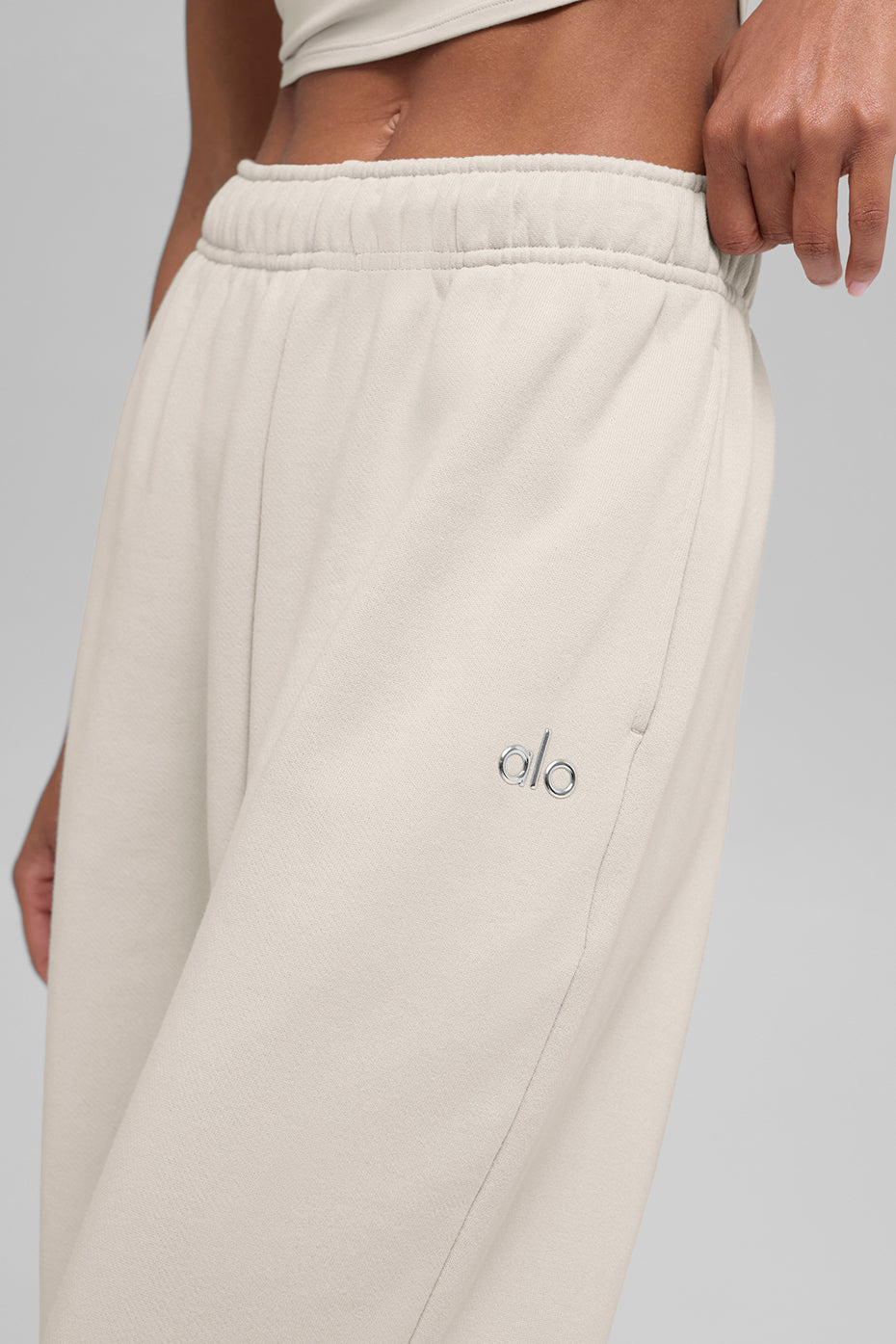 Alo Yoga Accolade Straight Leg Sweatpant - Bone - imagen 2