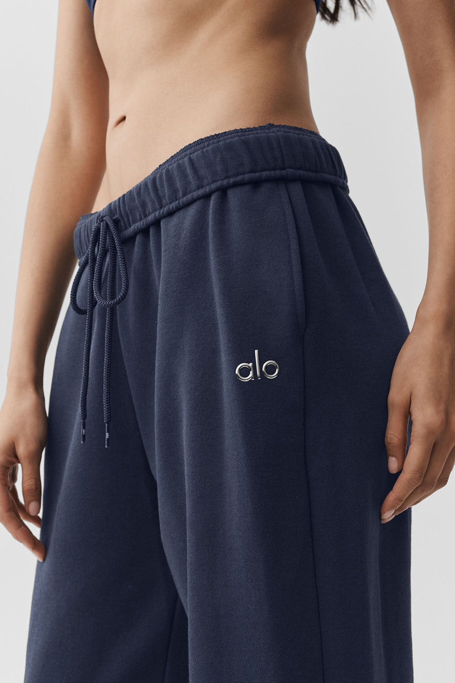 Alo Yoga Accolade Straight Leg Sweatpant - Navy - imagen 3