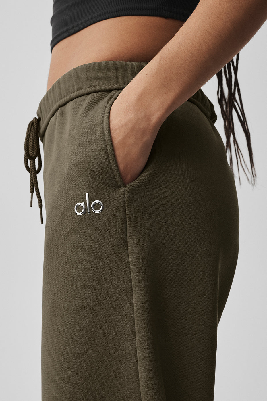 Alo Yoga Accolade Straight Leg Sweatpant - Olive Tree - imagen 3