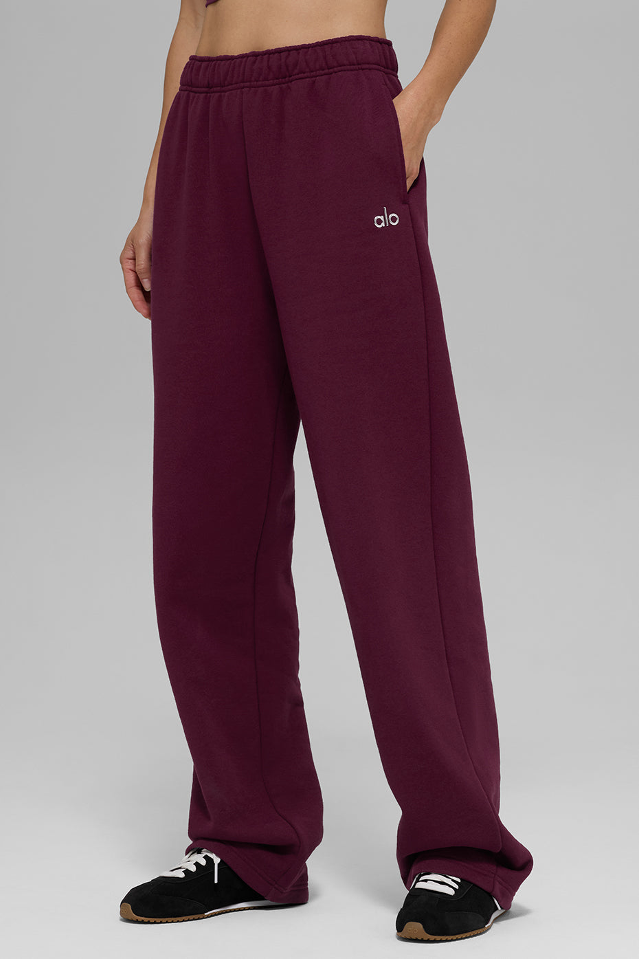Alo Yoga Accolade Straight Leg Sweatpant - Burgundy - imagen 4