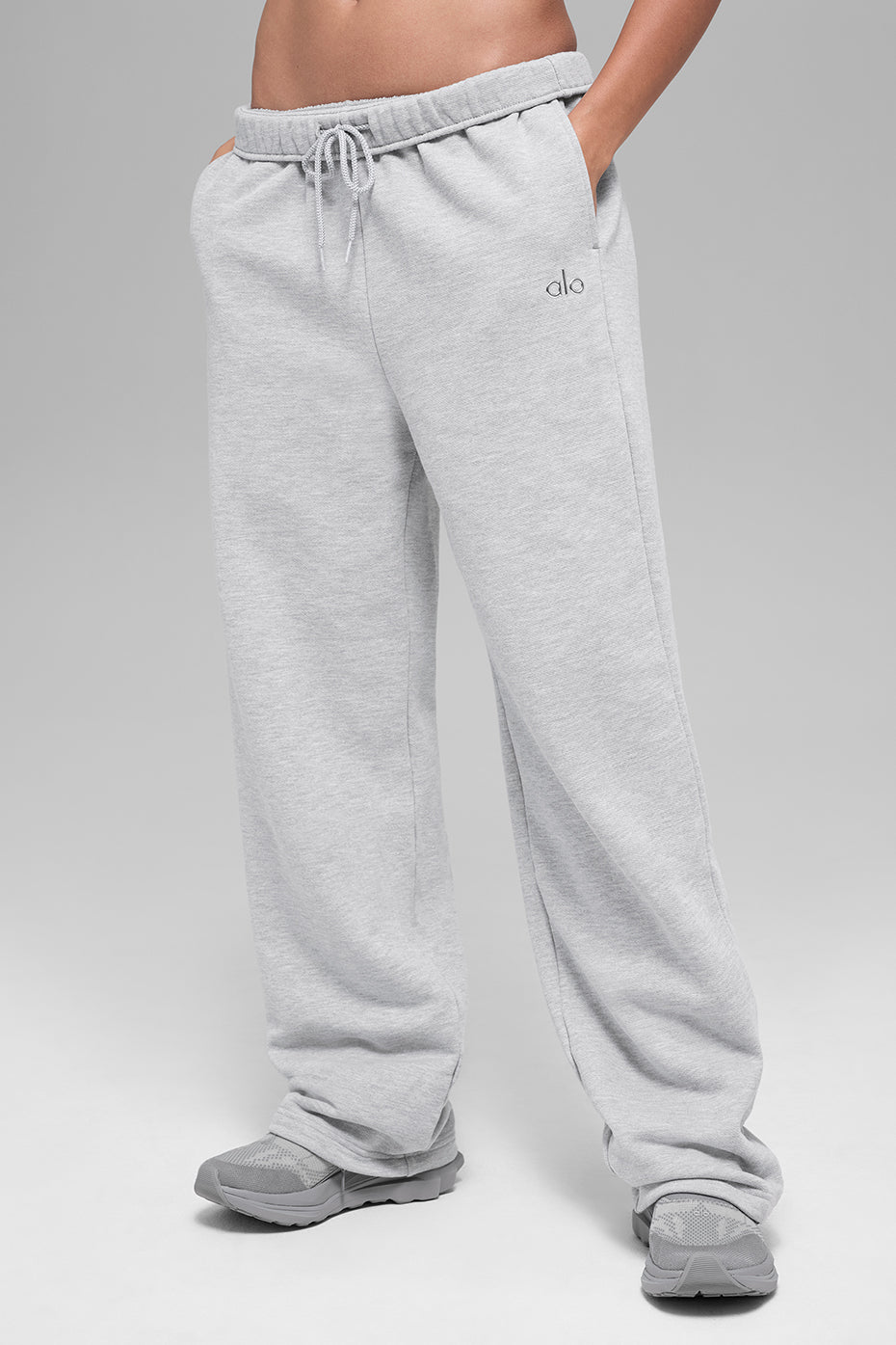 Alo Yoga Accolade Straight Leg Sweatpant - Athletic Heather Grey - imagen 3