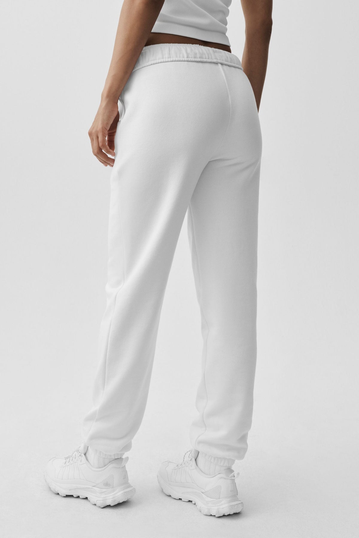 Alo Yoga Accolade Sweatpant - White - imagen 2
