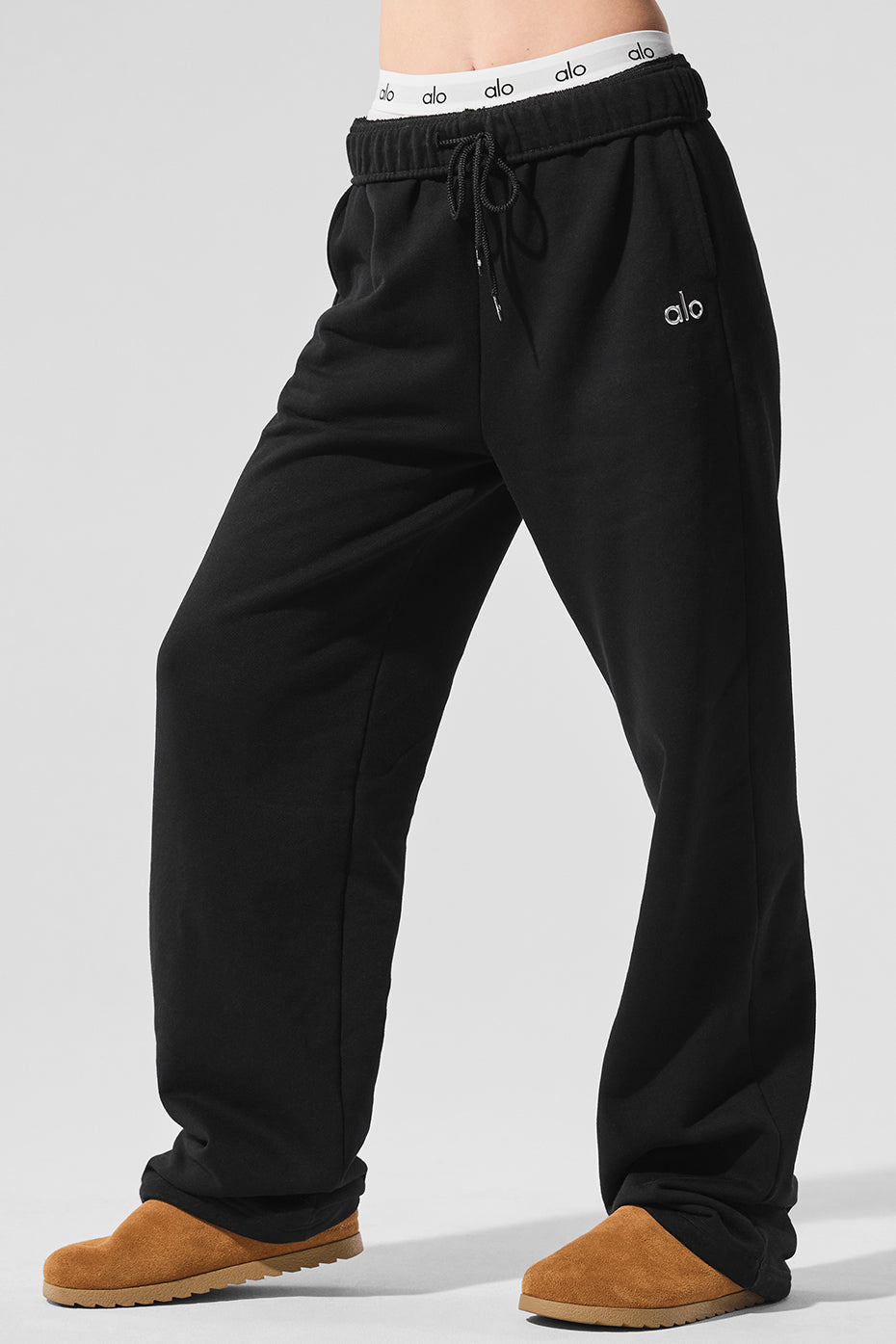 Alo Yoga Accolade Straight Leg Sweatpant - Black - imagen 4