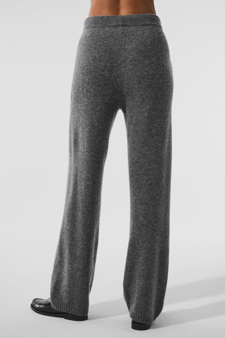 Alo Yoga Wool Cashmere New Class Sweatpant - Platinum Grey - imagen 3