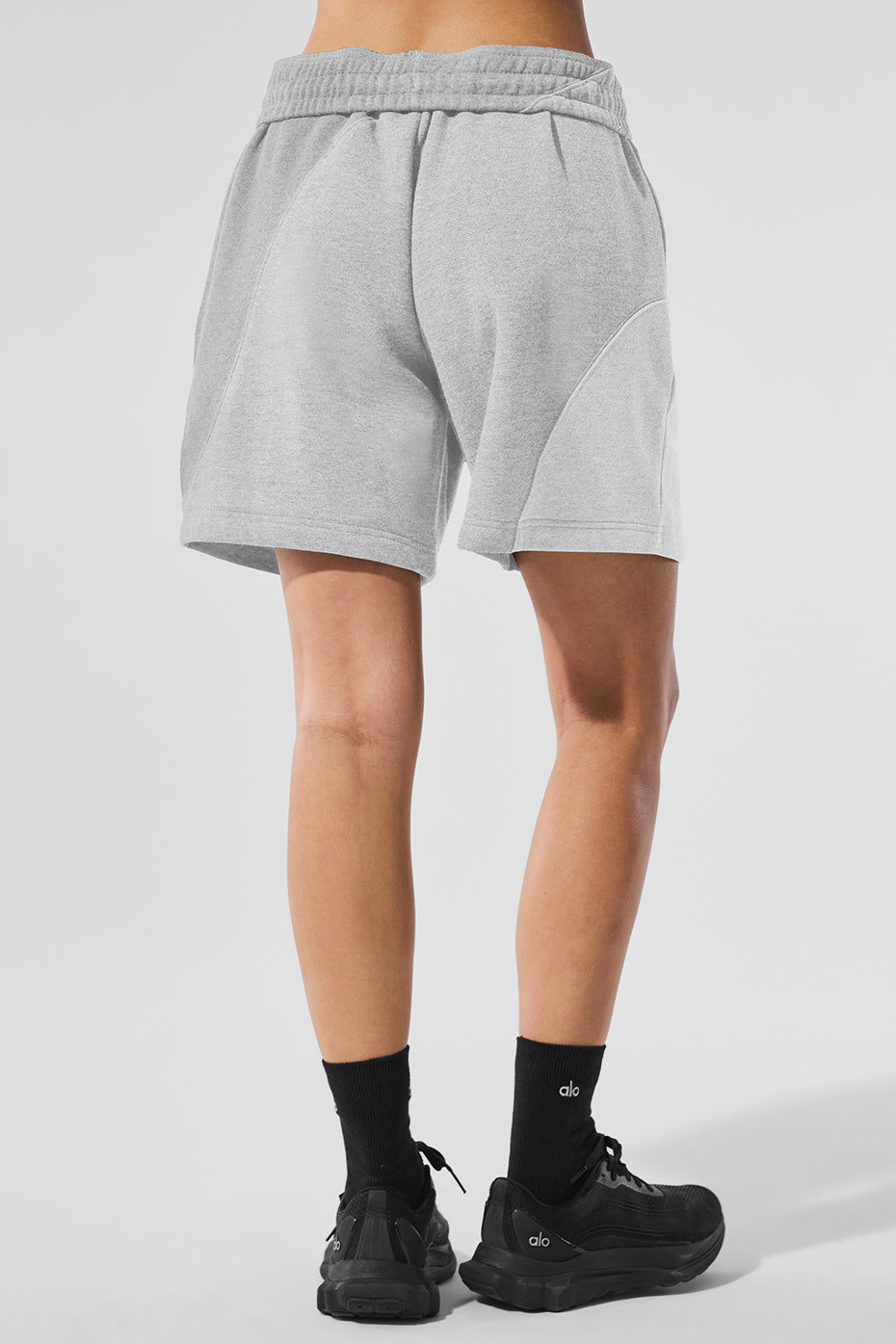 Alo Yoga 7" Make Waves Short - Athletic Heather Grey Tonal - imagen 2