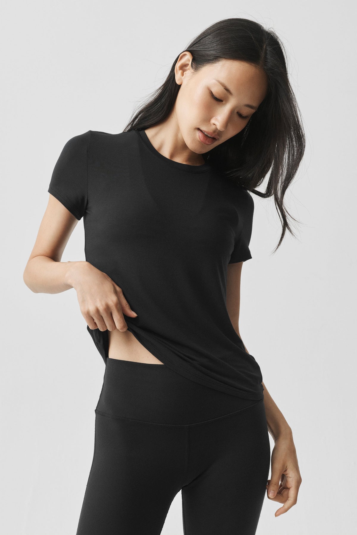 Alo Yoga All Day Short Sleeve - Black - imagen 3