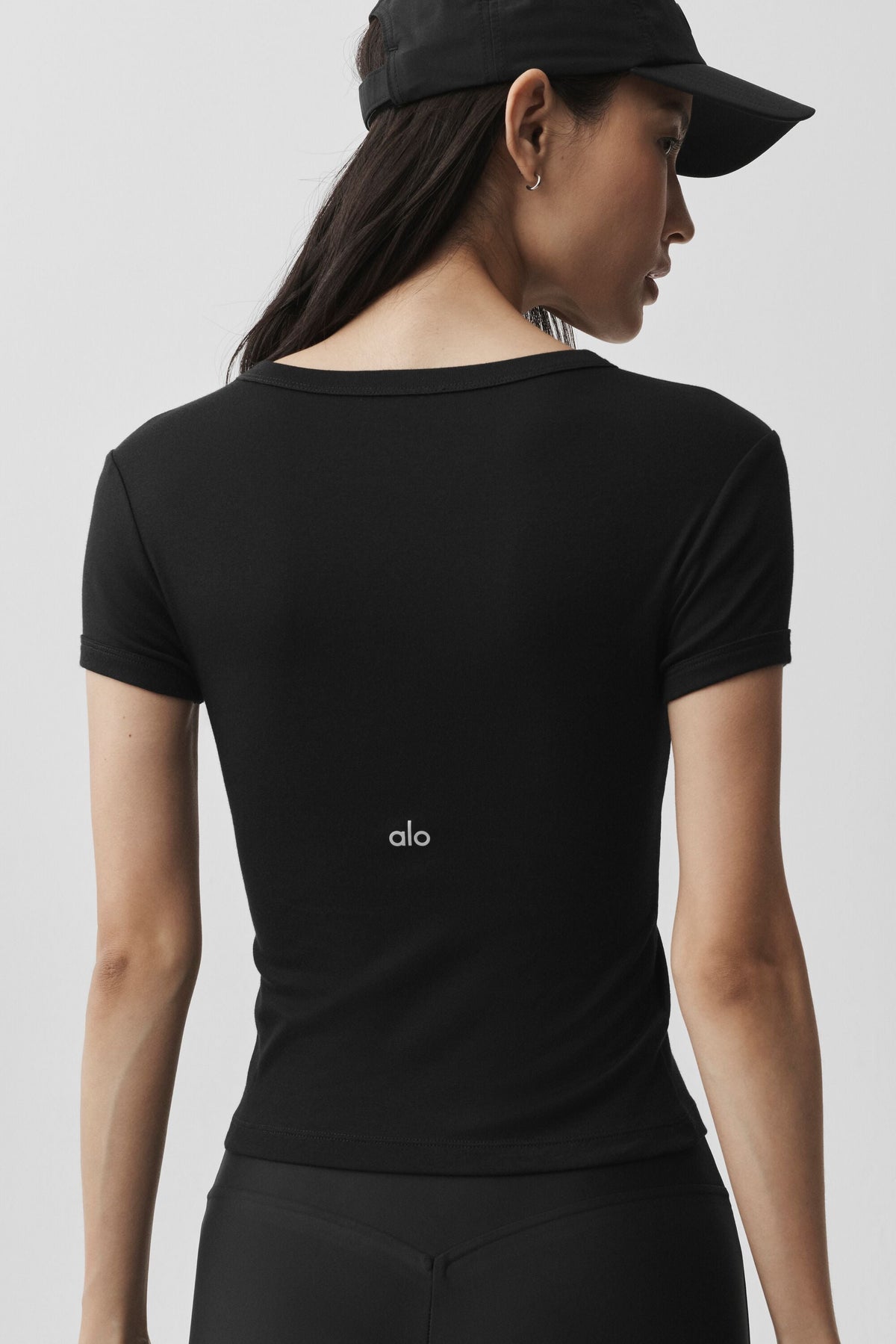 Alo Yoga Timeless Tee - Black - imagen 3