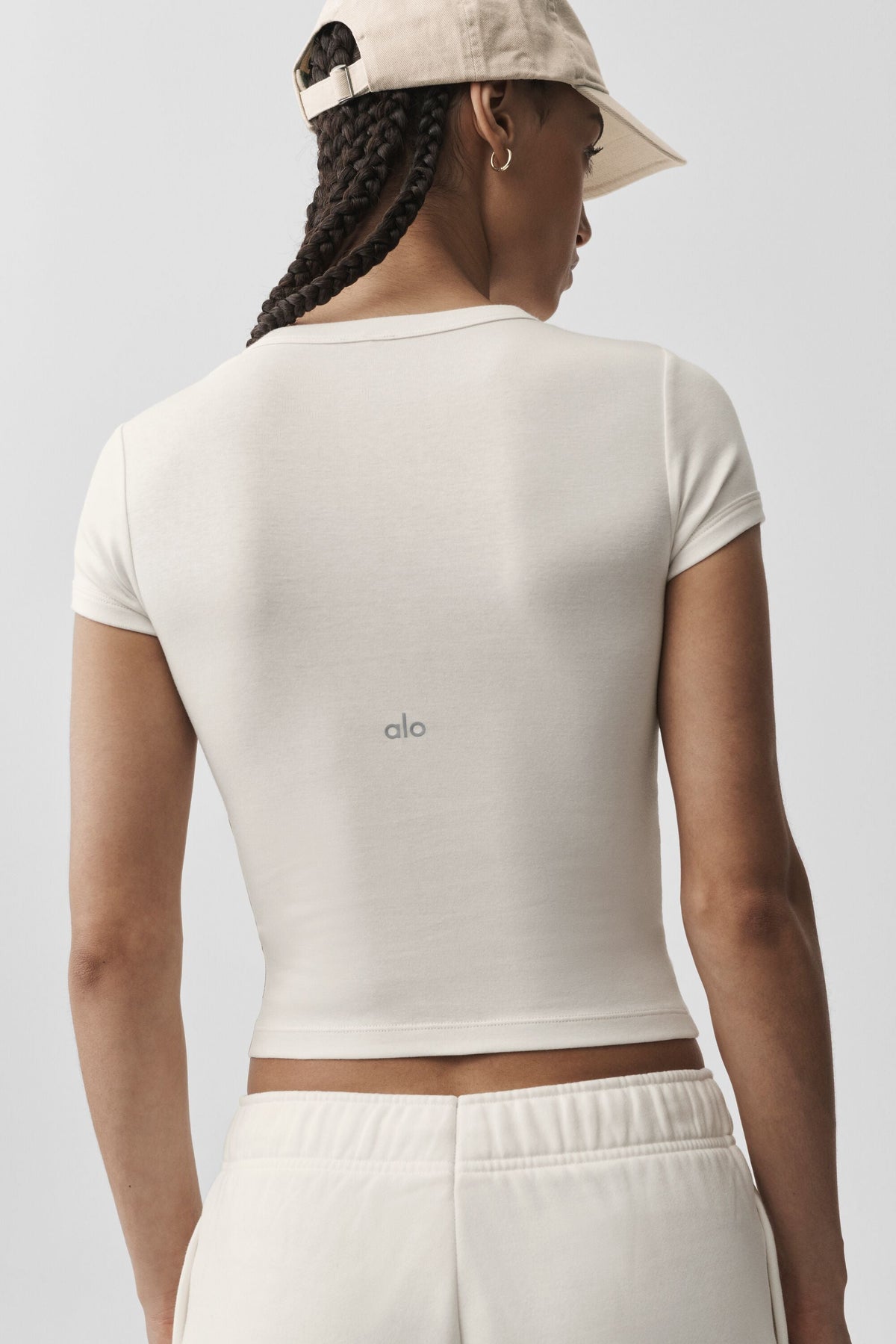 Alo Yoga Timeless Tee - Ivory - imagen 3
