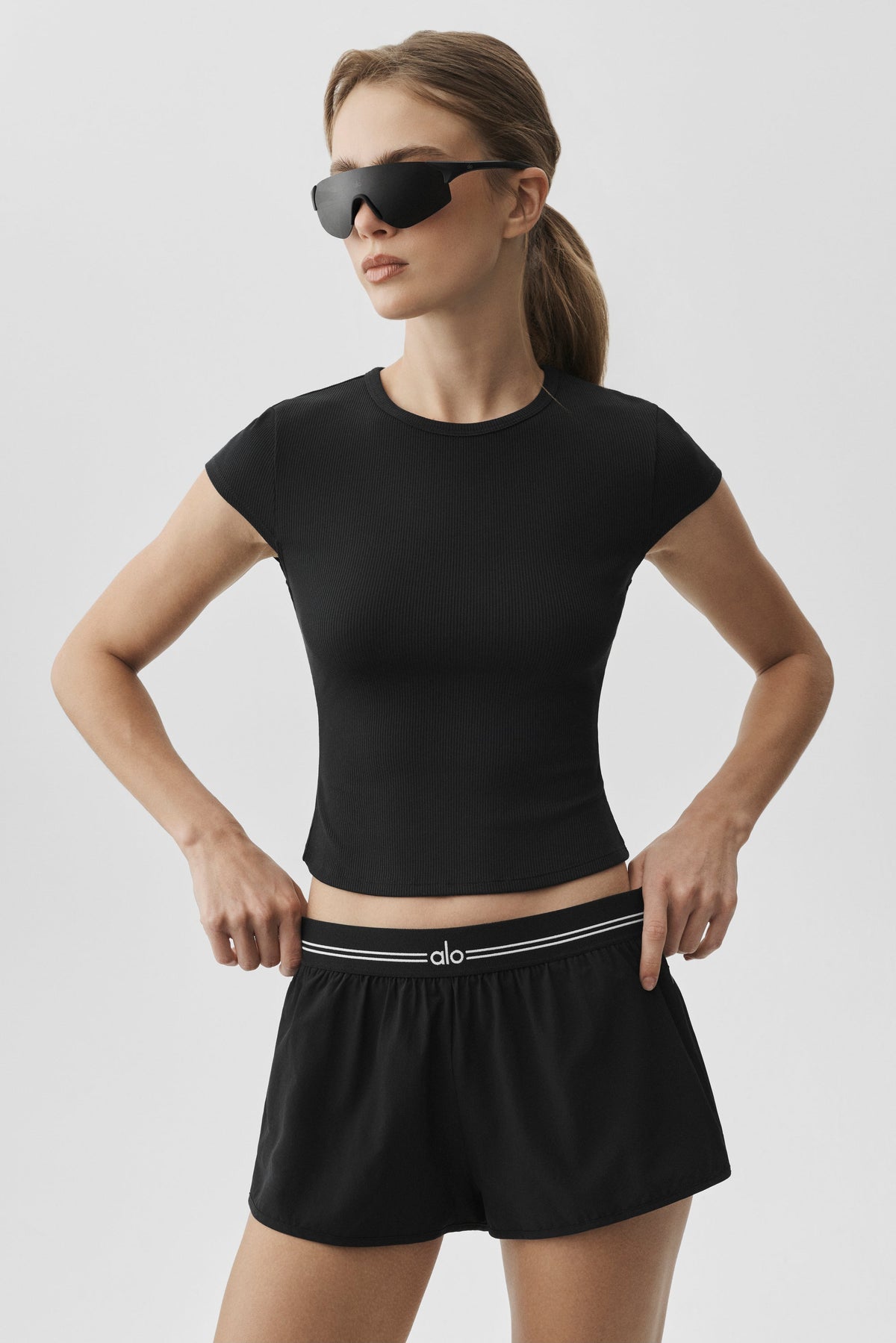 Alo Yoga Ribbed Modal Cap Sleeve Top - Black - imagen 1