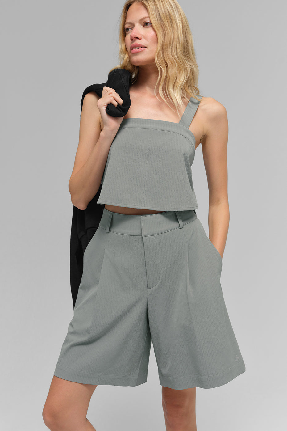 Alo Yoga Cropped Dreamscape Tank - Lunar Grey - imagen 4