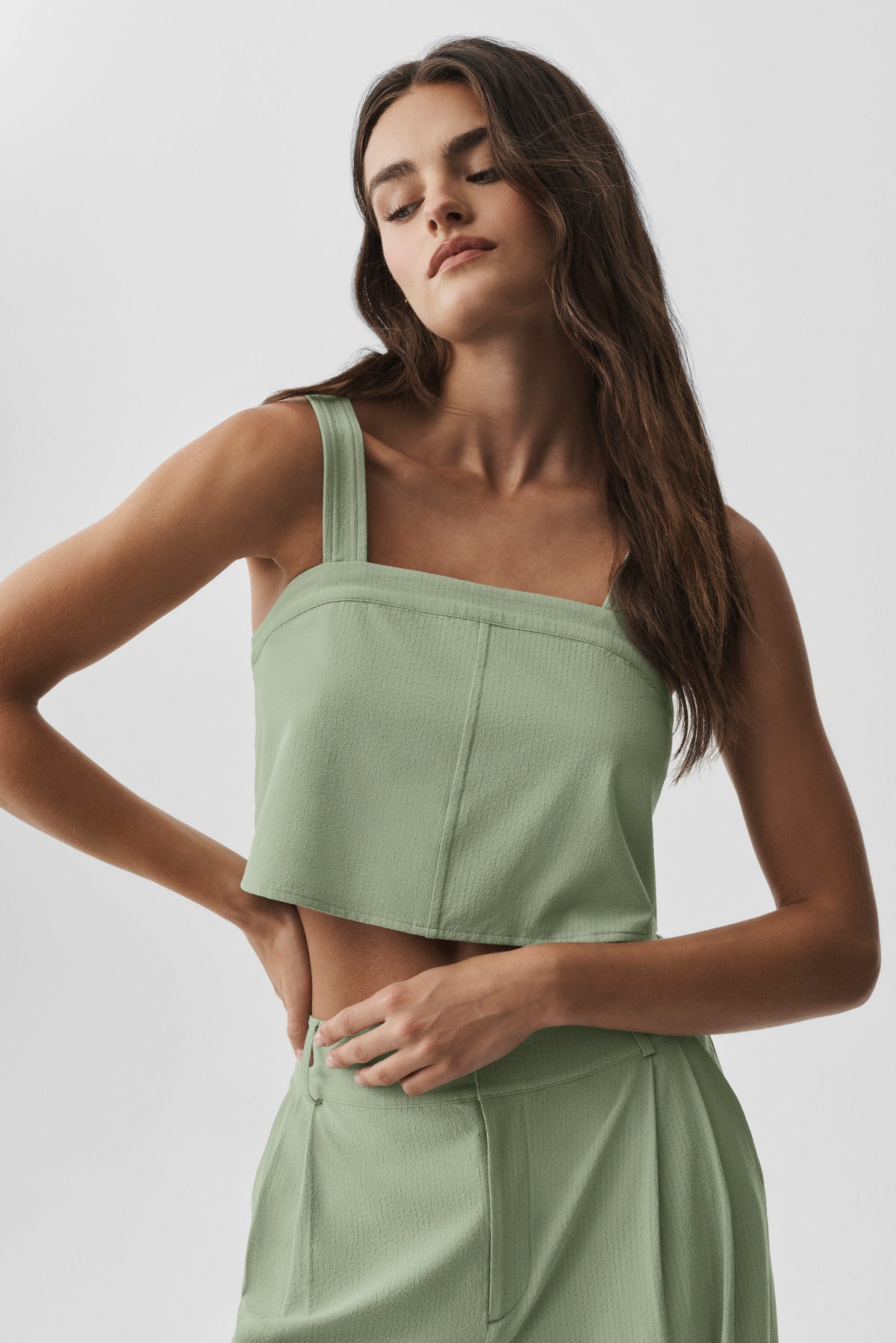 Alo Yoga Cropped Dreamscape Tank - Dune Grass - imagen 2