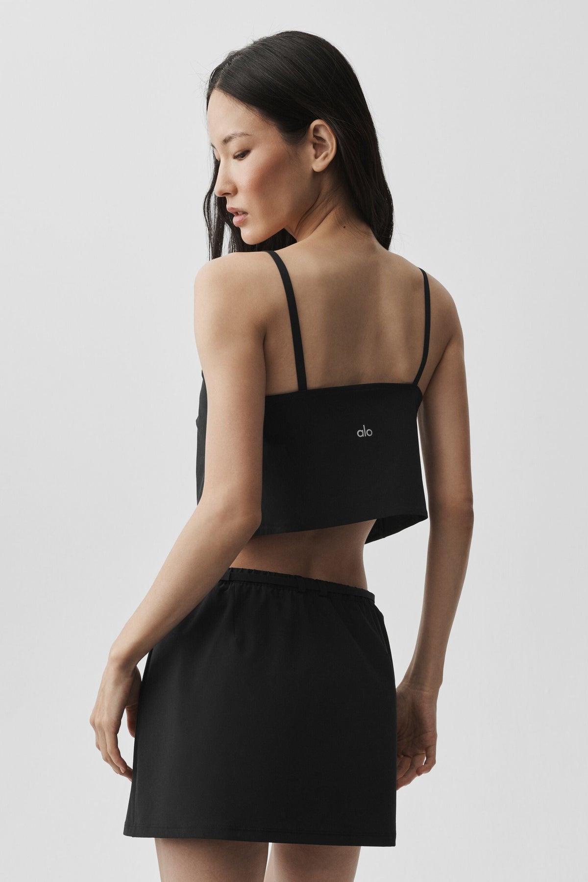 Alo Yoga Cropped Connection Tank - Black - imagen 4