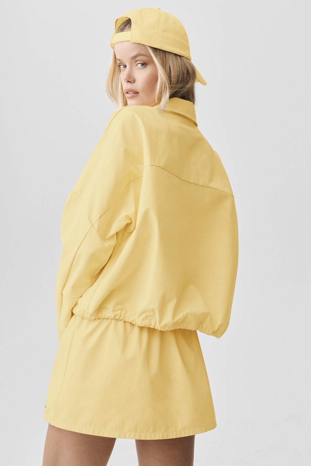 Alo Yoga Best Bet Full Zip Jacket - Warm Butter - imagen 2