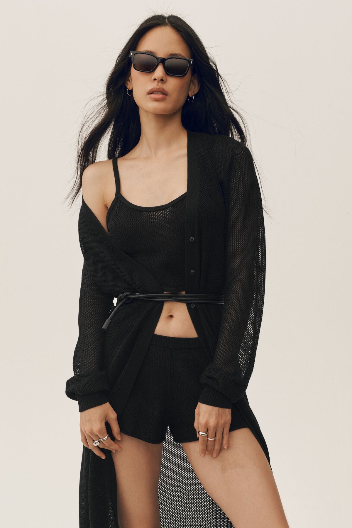 Alo Yoga Silk Cashmere Heatwave Long Cardigan - Black - imagen 5