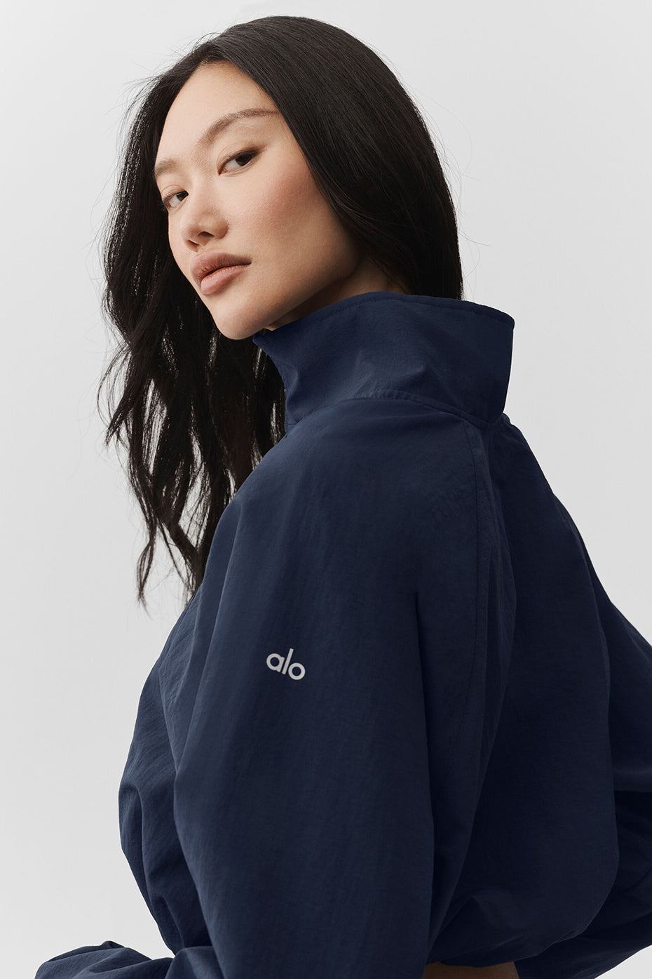 Alo Yoga Cropped 1/4 Zip Alumni Pullover - Navy - imagen 4