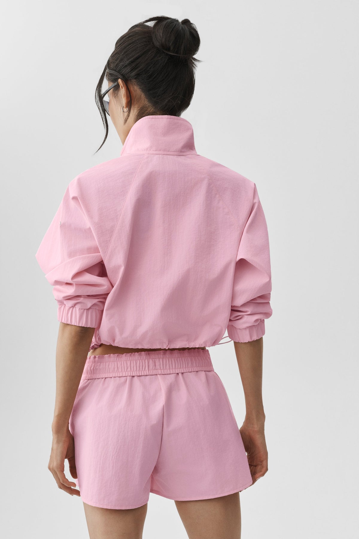 Alo Yoga Cropped 1/4 Zip Alumni Pullover - Pink Marshmallow - imagen 2