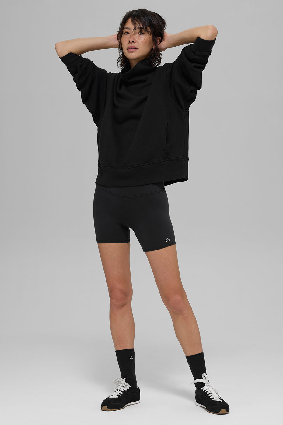 Alo Yoga Hazy Mock Neck Pullover - Black - imagen 5
