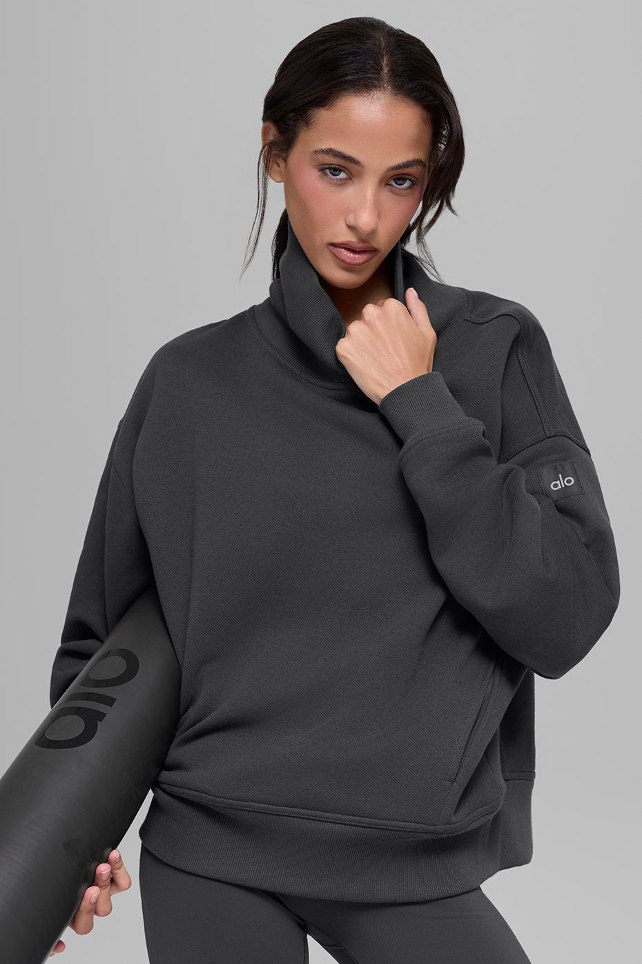 Alo Yoga Hazy Mock Neck Pullover - Anthracite - imagen 1