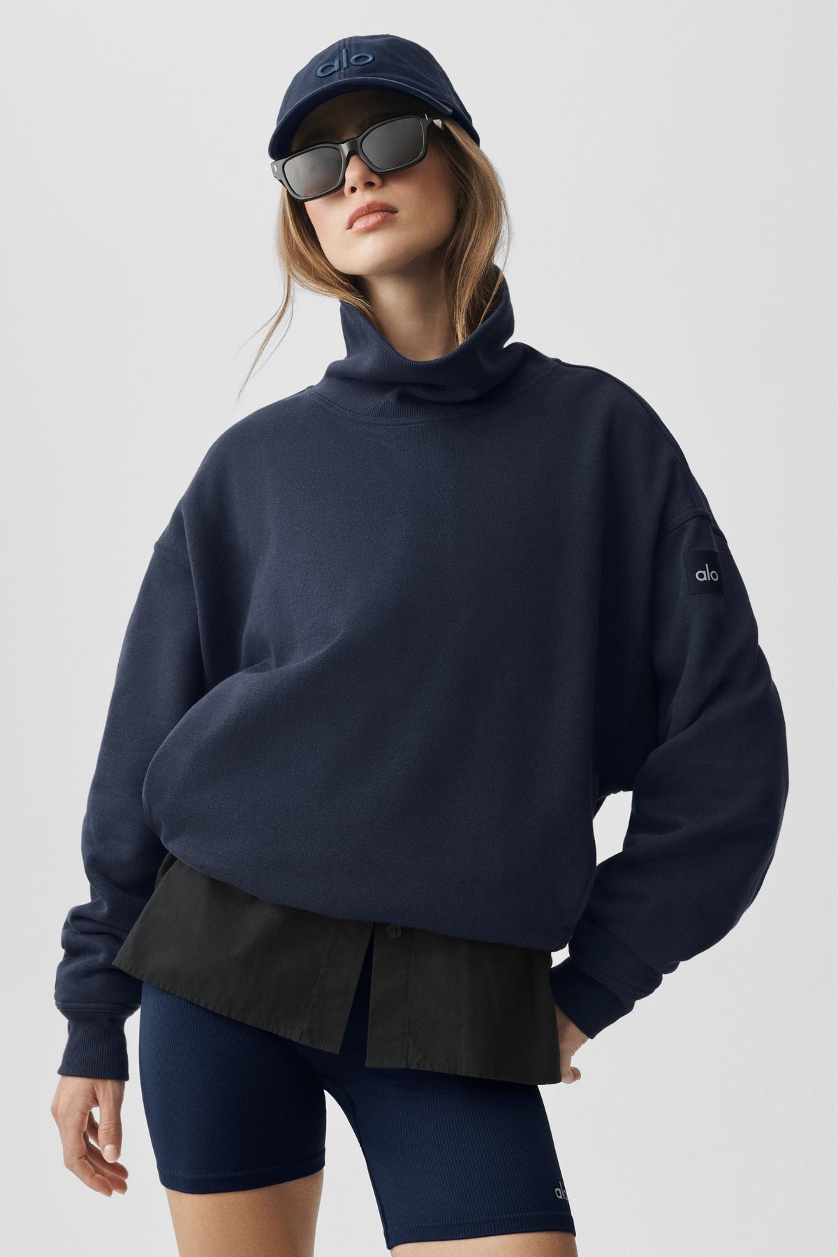 Alo Yoga Hazy Mock Neck Pullover - Navy - imagen 3