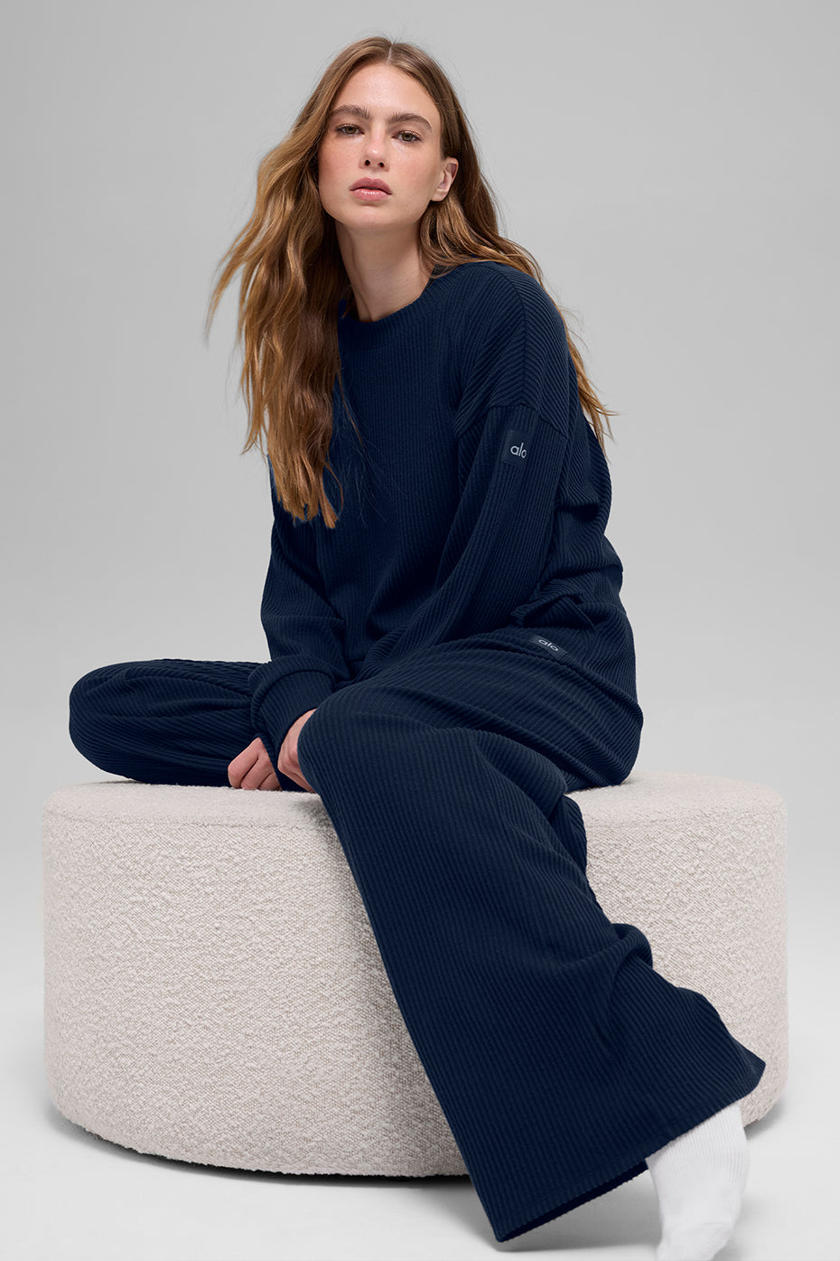 Alo Yoga Muse Crew Neck Pullover - Navy - imagen 5