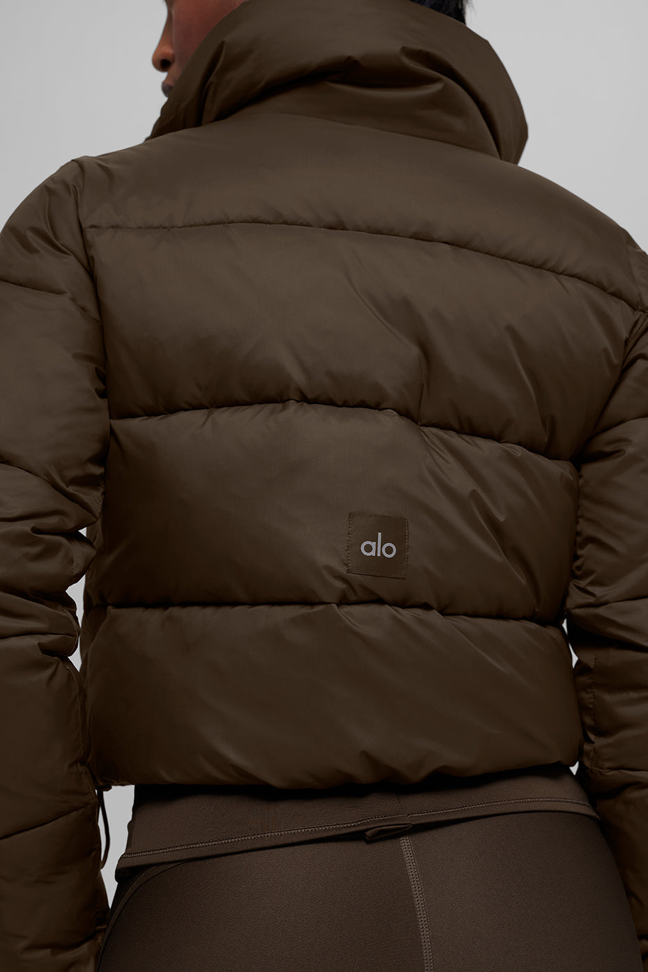 Alo Yoga Gold Rush Puffer - Espresso - imagen 4