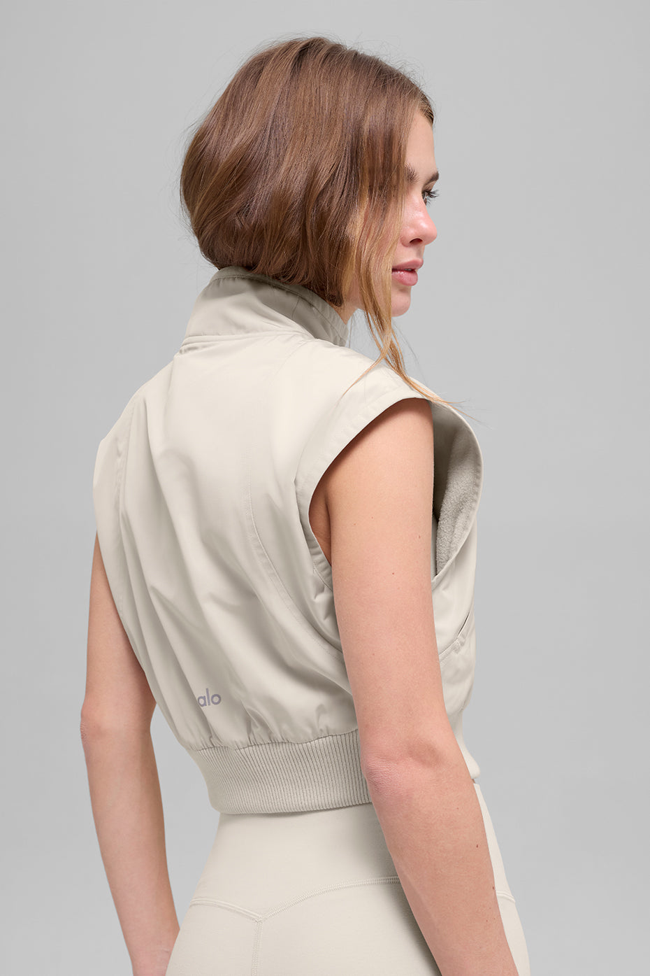Alo Yoga In Motion Vest - Bone - imagen 3