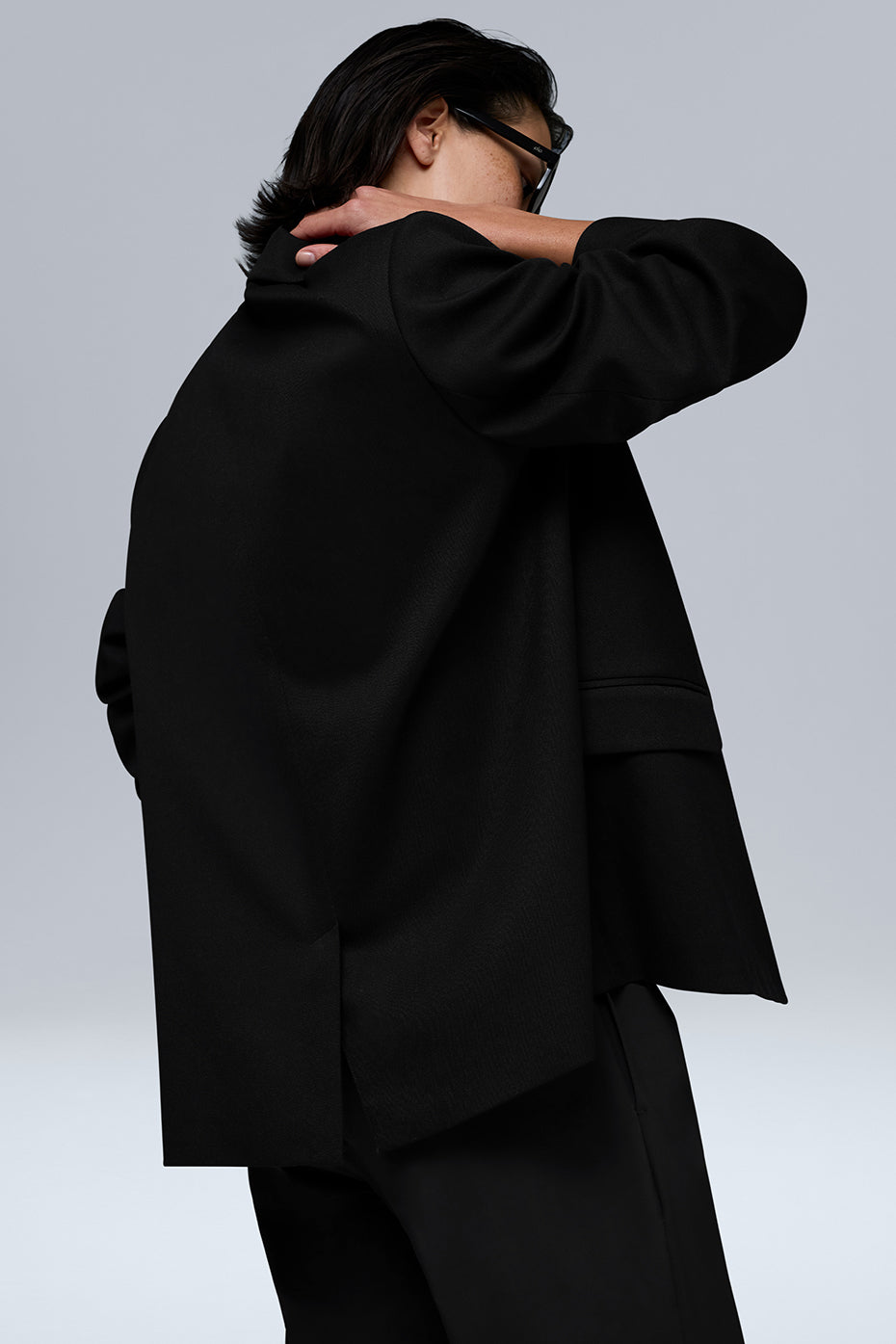 Alo Yoga First-Class Blazer - Black - imagen 3