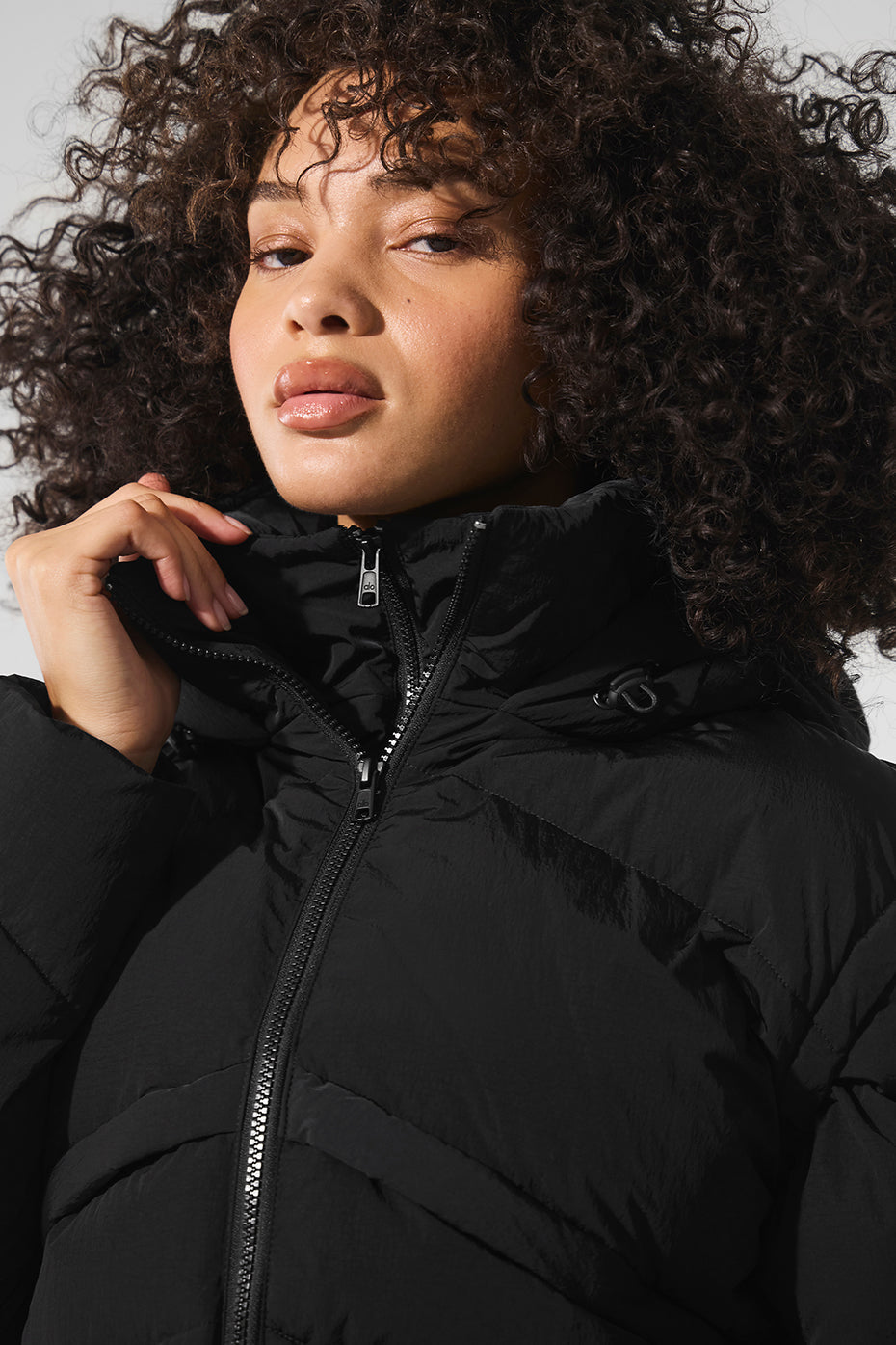Alo Yoga Glacier Puffer - Black - imagen 4