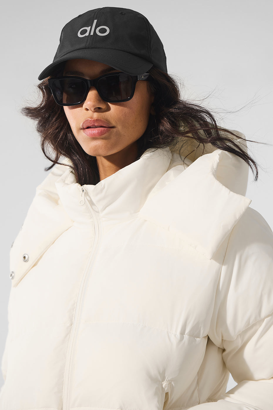 Alo Yoga Foxy Puffer Jacket - Ivory - imagen 4