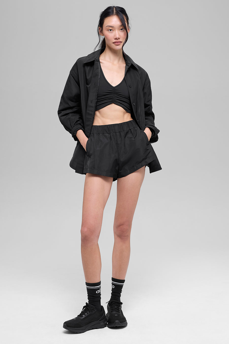 Alo Yoga Socialite Shacket - Black - imagen 5