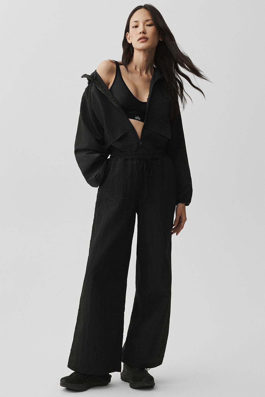 Alo Yoga Ripstop Electric Jacket - Black - imagen 5