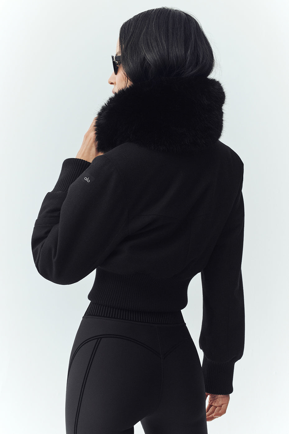 Alo Yoga Wool Blend Bunny Slope Jacket - Black - imagen 3